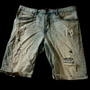 Men's Empyre Jean Shorts. Size 34 Distressed Light Wash